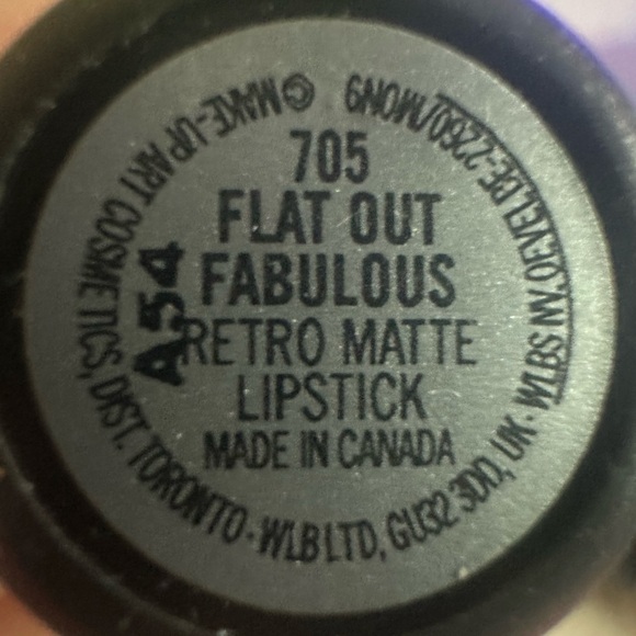 💋 FLAT OUT FABULOUS a MAC RETRO MATTE LIPSTICK. RETAIL $23. NEW. FULL SZ - Picture 10 of 11